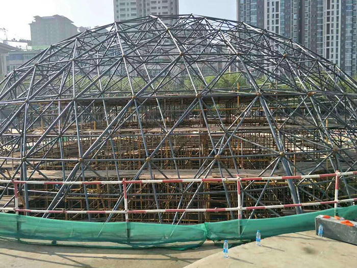 石狮球形网架钢结构施工